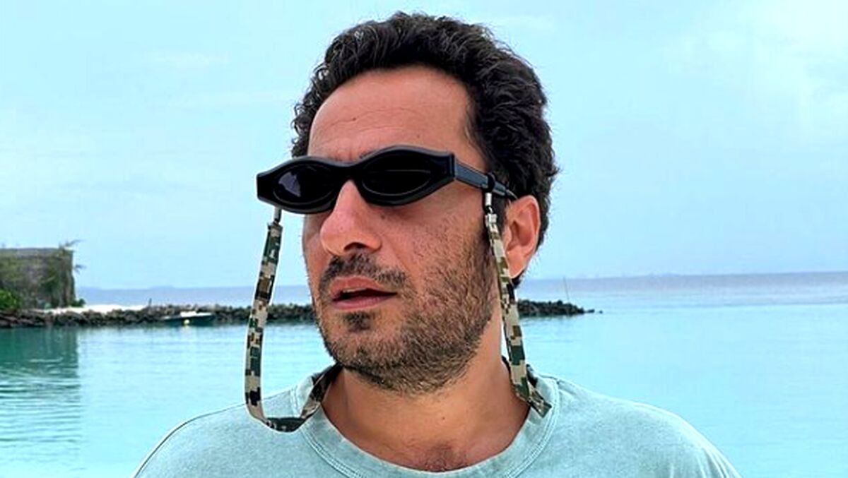سلفی ماشینی نوید محمدزاده و همسرش