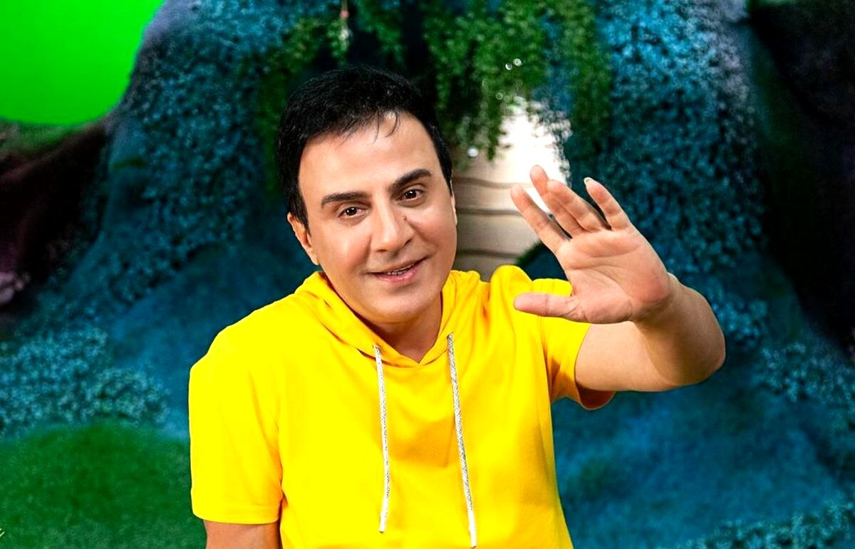عمو پورنگ در اوج غریبی و تنهایی تولد 
گرفت