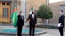 امیرعبداللهیان روی فرش قرمز از همتای ترکمنستانی استقبال کرد