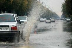 ببینید باران سیل آسای تابستانی در مرکز کشور + فیلم
