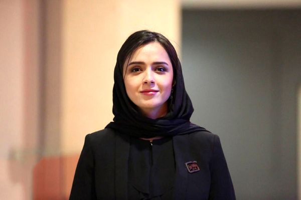 عکس لورفته از ترانه علیدوستی در خودرو لوکس اش +تصاویر دیده نشده