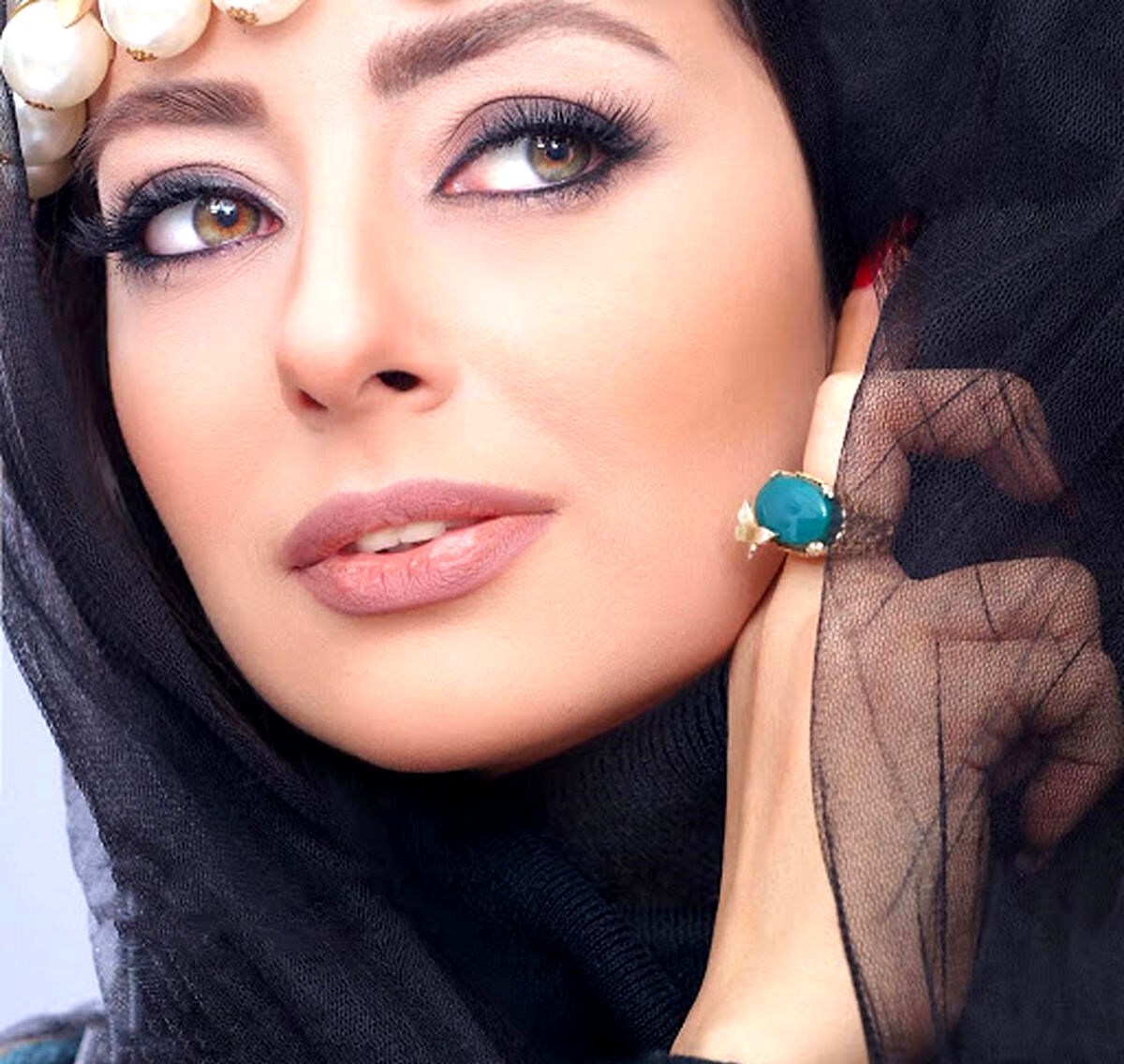 نفیسه روشن عزادار شد | استوری‌نفیسه روشن همه را شوکه کرد