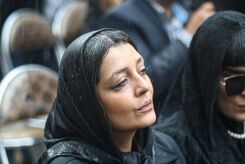 (عکس) ساره بیات در حاشیه مراسم بیتا فرهی