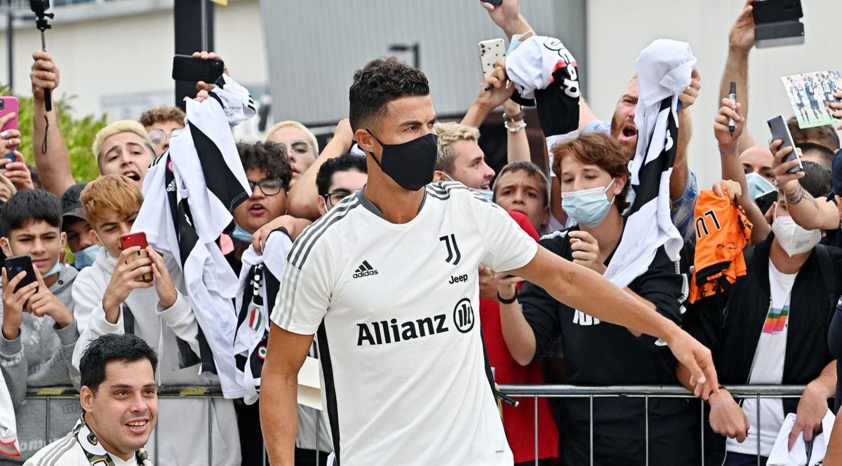 وسط هیاهوی توپ طلا؛ دردسر غیرمنتظره برای رونالدو!