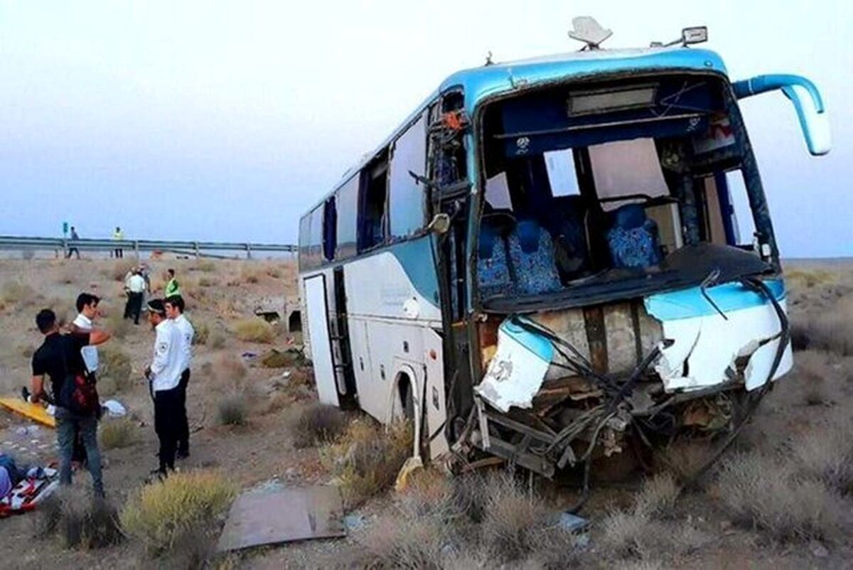 حادثه جدید برای اتوبوس مسافری؛ 21 نفر مصدوم شدند