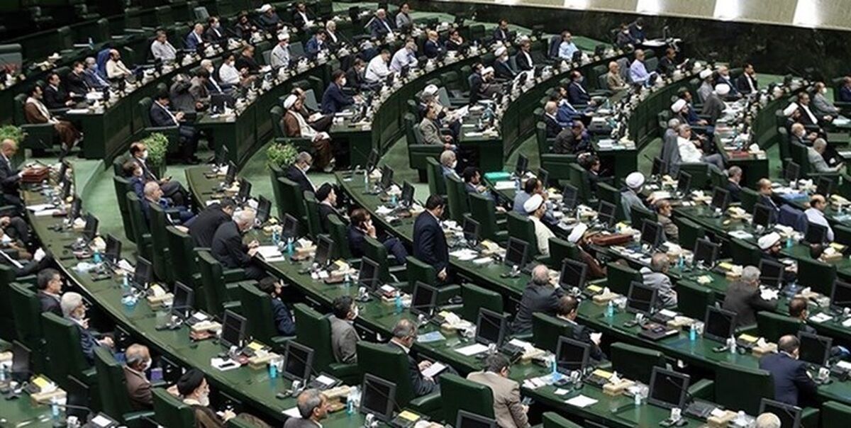 تذکرات شفاهی نمایندگان؛ ظاهراً مردم مسئول گرانی‌ها هستند!