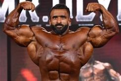 دعوت هادی چوپان از سوی آرنولد آمریکایی