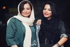 ملیکا و مهراوه شریفی نیا کجا هستند؟ +عکس