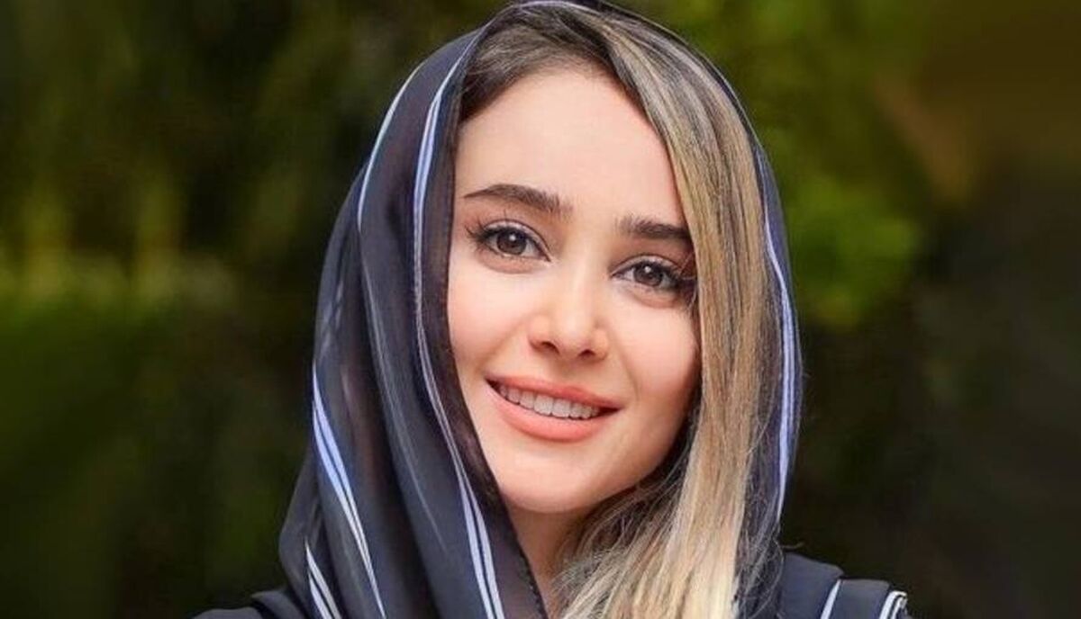 استایل شیک و سنتی الناز حبیبی جلب‌توجه کرد | جلیقه قرمز الناز حبیبی غوغا کرد+ عکس