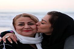 نفیسه روشن، فامیلی‌اش را عوض کرد!