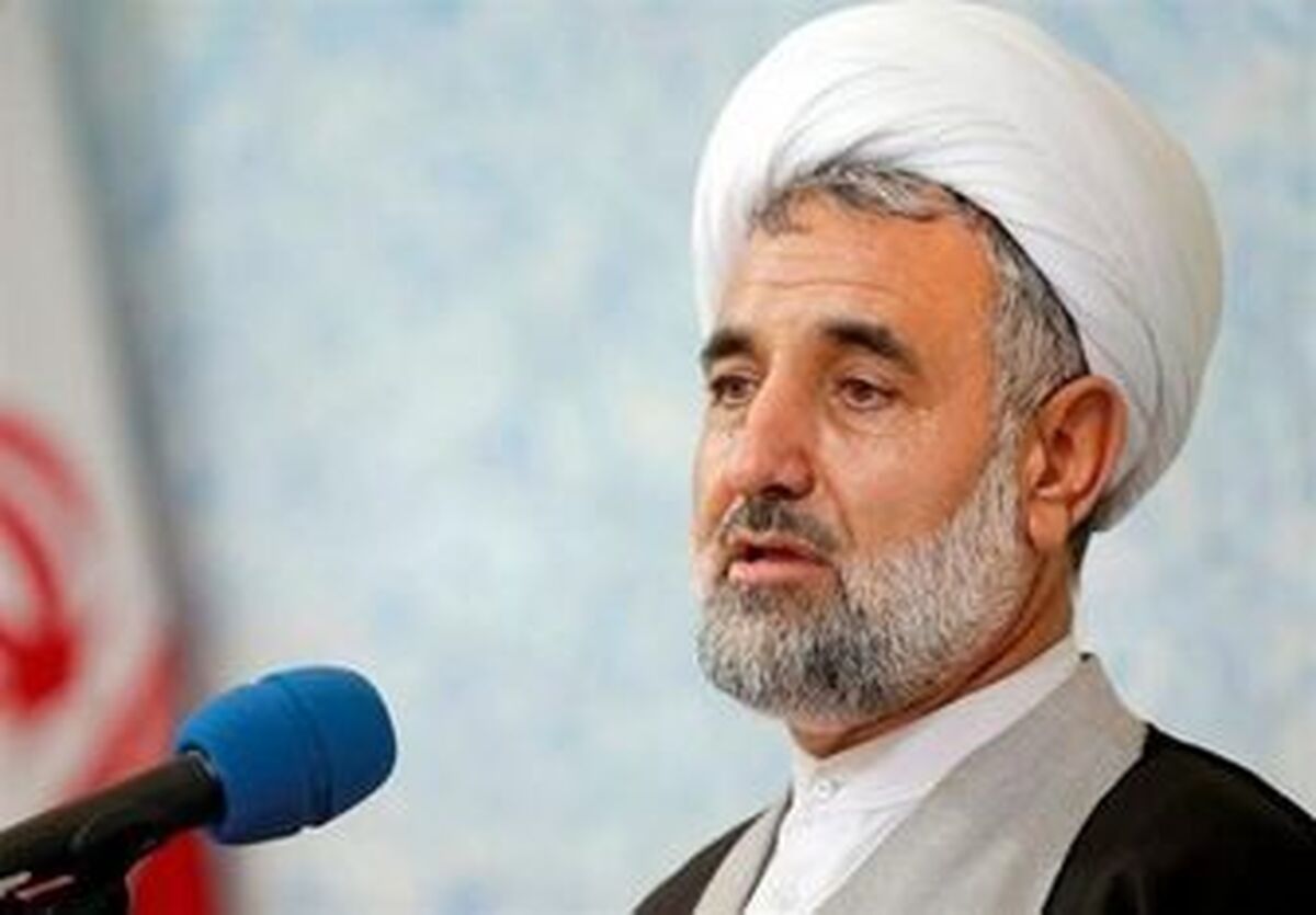 حسن روحانی تا آخر عمر باید در زندان بماند