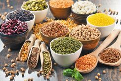 قیمت حبوبات به شدت گران شد / لوبیا چیتی رکورد زد 