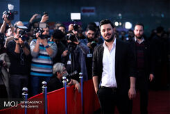 جواد عزتی از همسرش طلاق گرفت؟