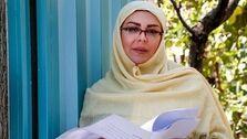 فلور نظری درکنار دو مرد با ظاهر عجیب و قدیمی! +عکس