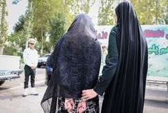 قتل مادر به دست دختر 17 ساله + جزییات