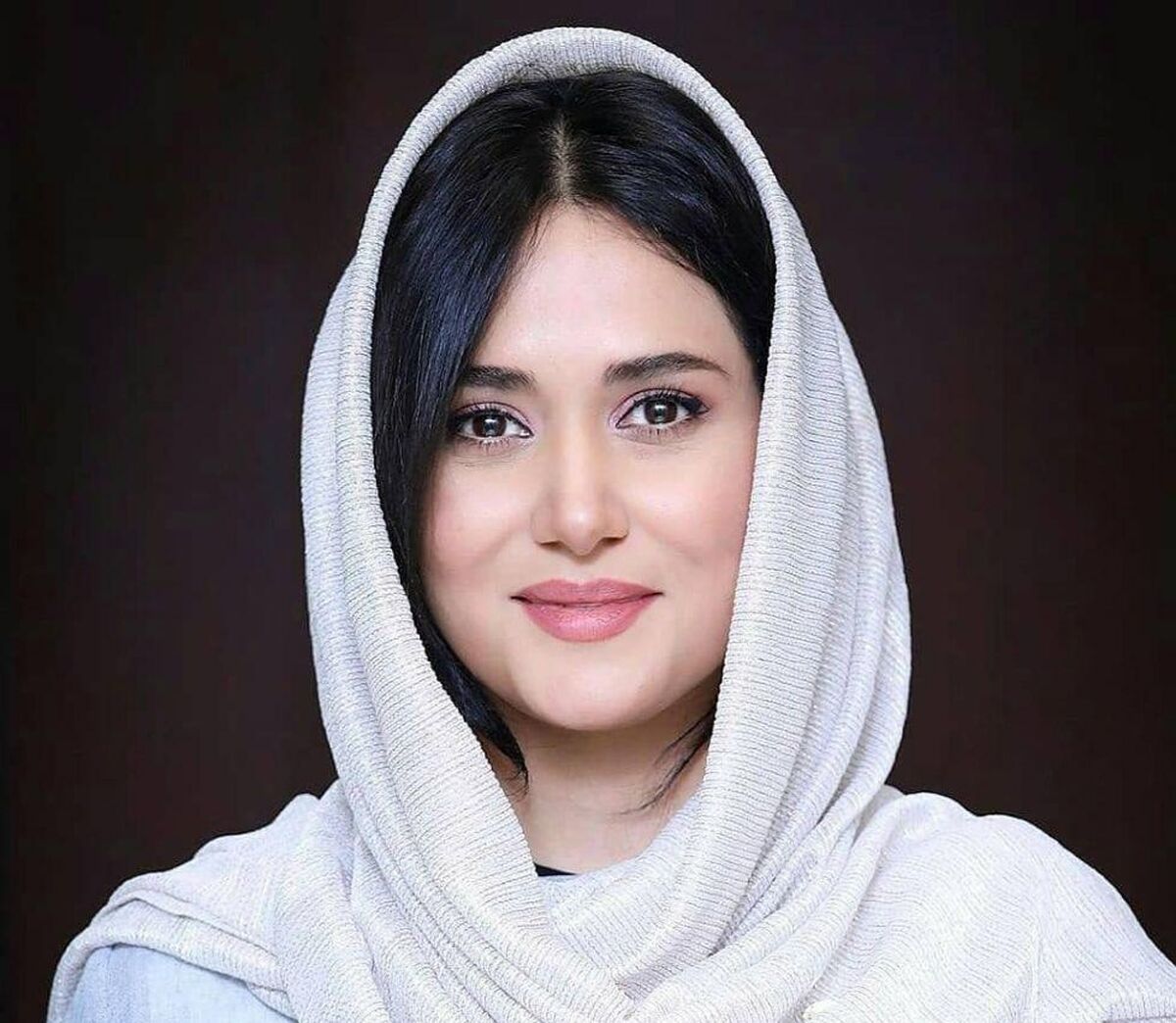  واکنش پریناز ایزدیار به دیالوگ سمیه نرو+فیلم