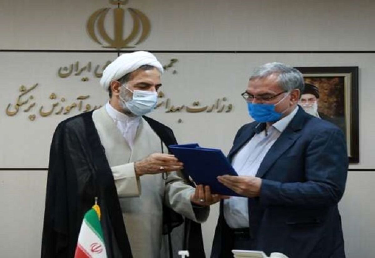 هدیه متفاوت رئیس سازمان بازرسی به وزیر بهداشت
