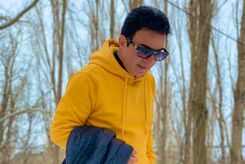 استوری جنجالی داریوش فرضیایی با لباس‌های سوسول و جلف!+عکس
