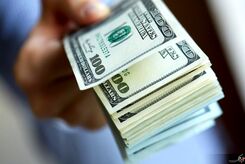 بازی جدید بانک مرکزی با بازار/ دلار تک‌نرخی می‌شود؟
