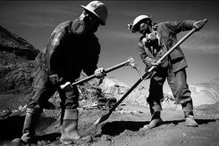 افزایش حقوق کارگران معادل تورم اجرایی می شود!