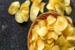 چیپس هم‌قیمت گوشت شد/ یک کیلو ۱۸۶ هزار تومان