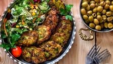 مواد لازم کوکو اسفناج + طرز تهیه