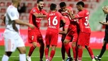 پیروزی شباب الاهلی با نوراللهی و قایدی