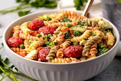 طرز تهیه سالاد ماکارونی وگان با سس مخصوص؛ ساده و خوشمزه