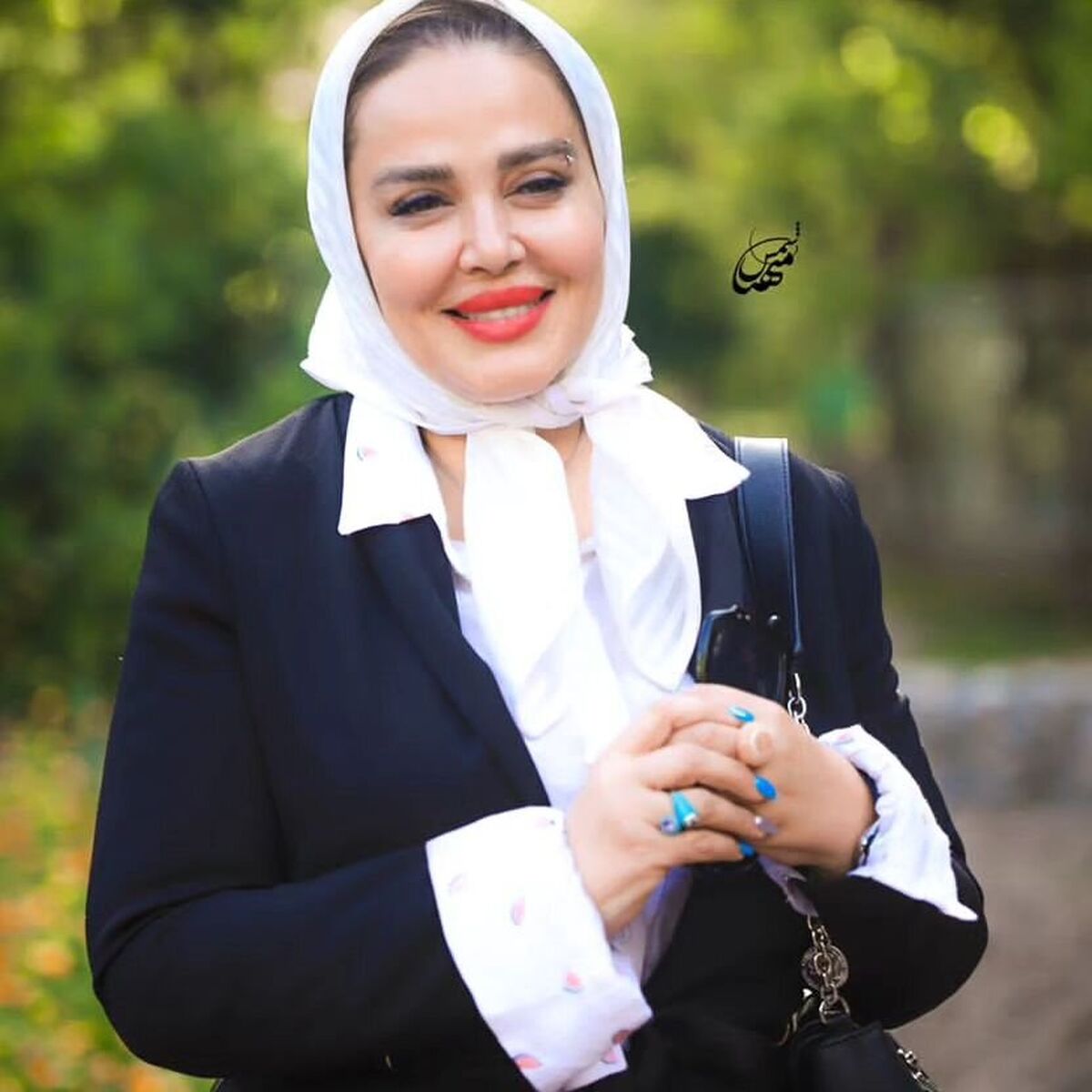استایل جنجالی بهاره رهنما پای صندوق رای+ عکس