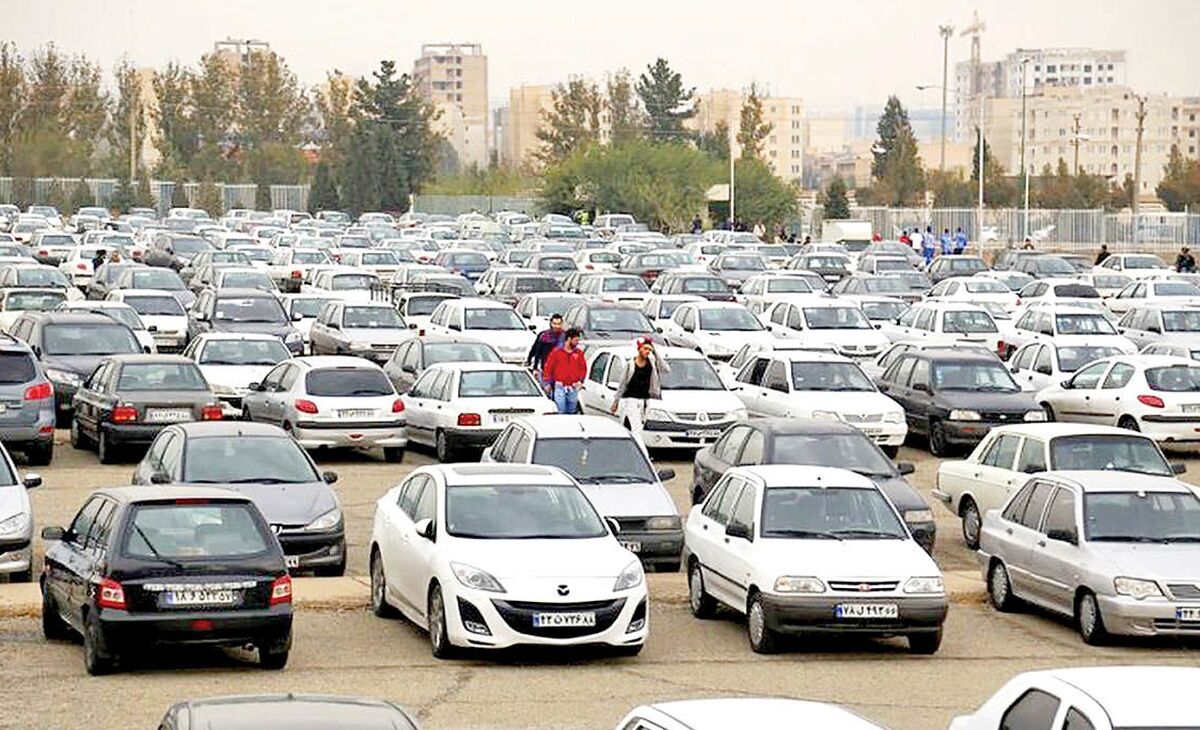 این خودرو ۱۰۰ میلیون تومان گران شد| قیمت این 3خودرو نوسان دارد