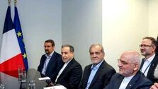 تصویر لبخند پزشکیان و مکرون به یکدیگر