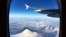 خطری که از بیخ گوش مسافران یک هواپیما گذشت!